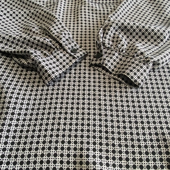 𝅺Cynthia Rowley black and white long sleeve pull over blouse size L - Picture 2 of 4